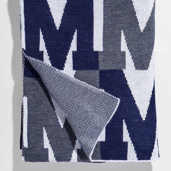 “A” On Repeat Custom Blanket - Picture 2 of 6